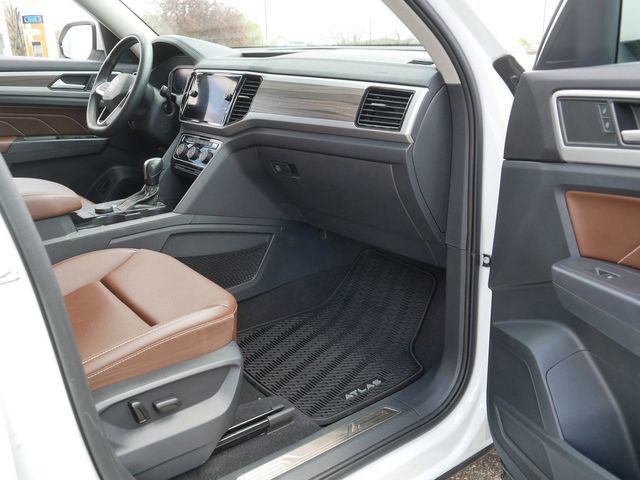 Used 2021 Volkswagen Atlas SEL AWD/4WD image 21