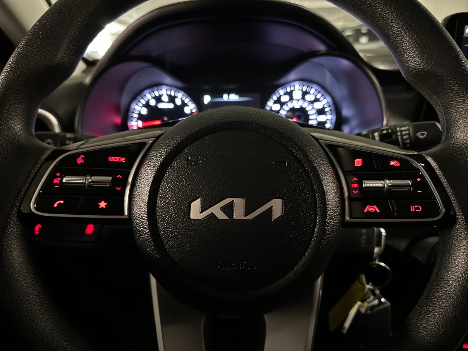 Used 2023 Kia Forte LXS image 20