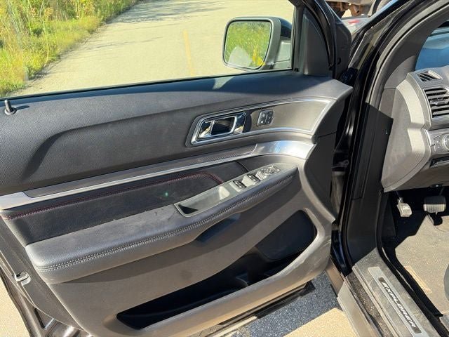 Used 2018 Ford Explorer Sport AWD/4WD image 13