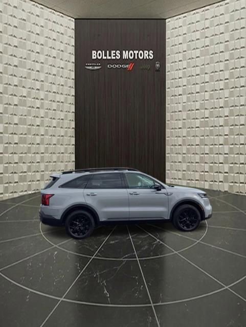 Used 2022 Kia Sorento S w/ Panoramic Sunroof Package AWD/4WD image 3