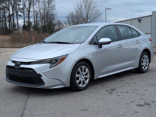 Used 2024 Toyota Corolla LE image 1