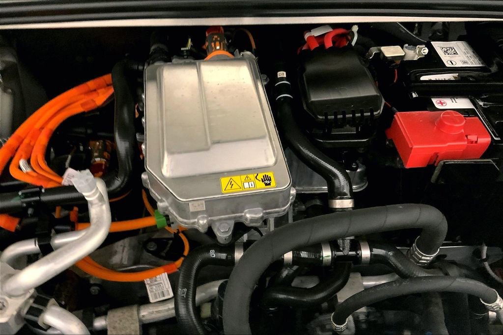 Certified 2023 BMW iX M60 w/ Executive Package image 30