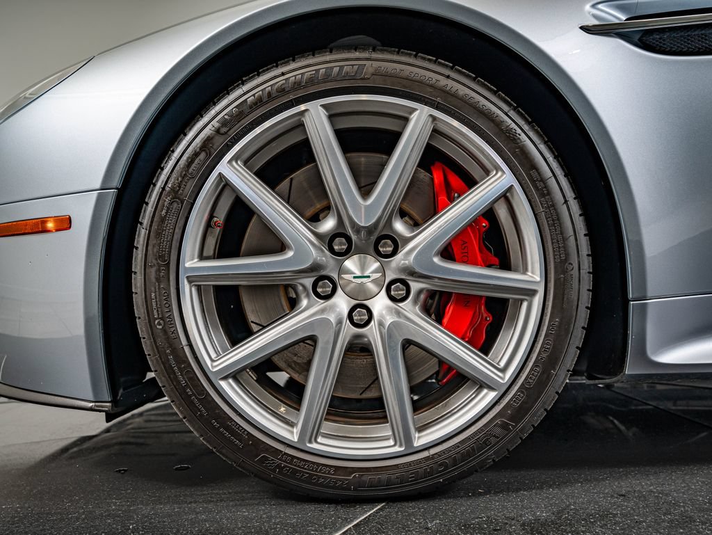 Used 2015 Aston Martin V8 Vantage GT RWD image 53