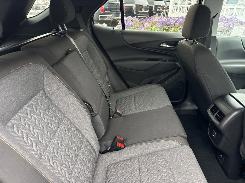 Used 2023 Chevrolet Equinox LT image 24