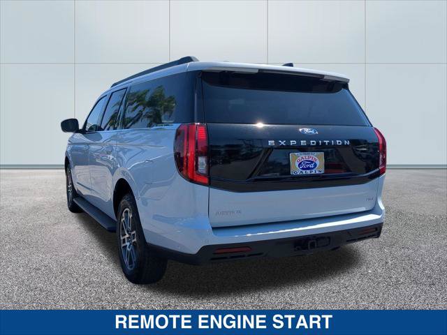 Used 2025 Ford Expedition Max Active AWD/4WD image 3