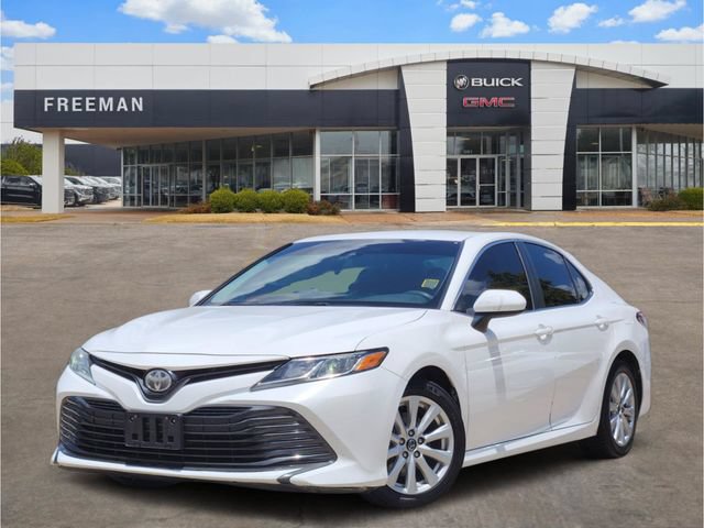 Used 2018 Toyota Camry LE FWD video 1