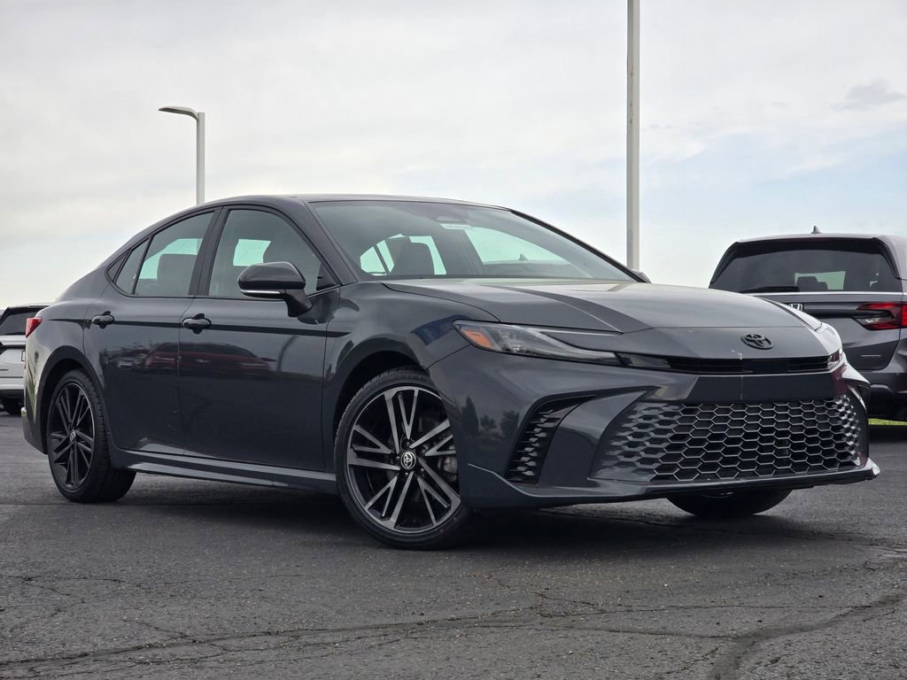 Used 2025 Toyota Camry XSE AWD/4WD image 2