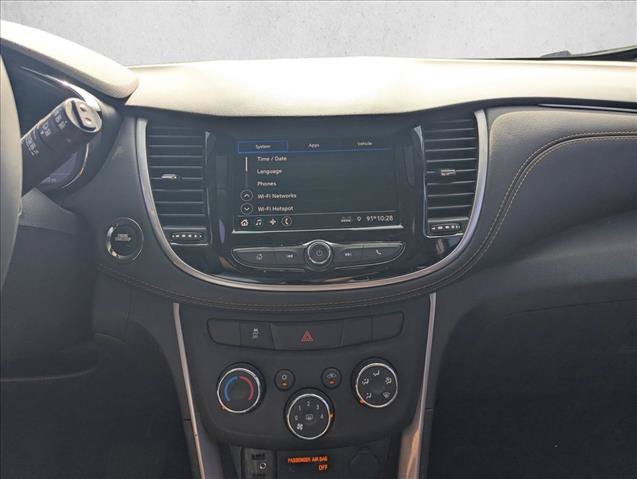 Certified 2022 Chevrolet Trax LT w/ LT Convenience Package FWD image 11