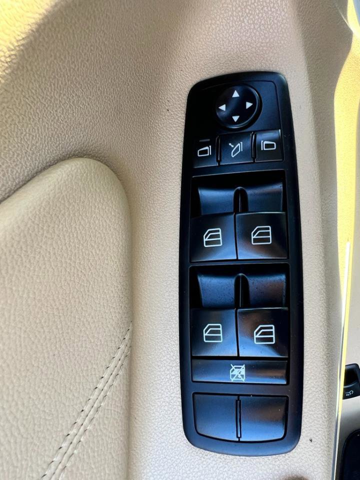 Used 2010 Mercedes-Benz ML 350 4MATIC image 19