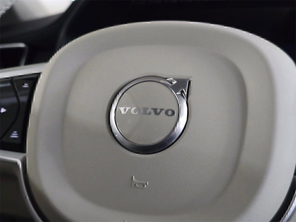 New 2026 Volvo XC90 B6 Ultra w/ Protection Package image 30