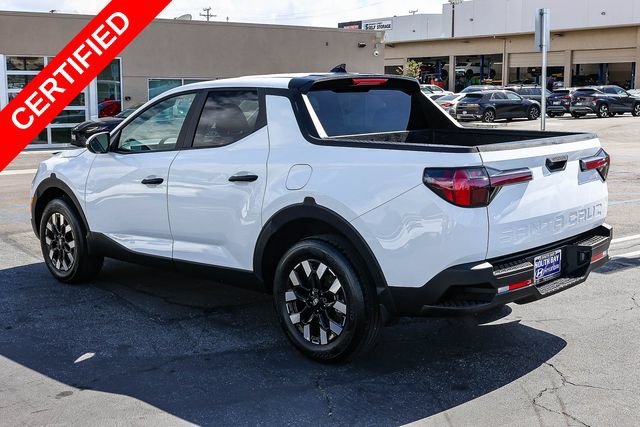 Certified 2025 Hyundai Santa Cruz SE FWD image 4