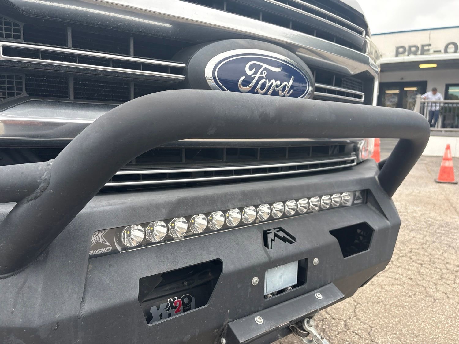 Used 2020 Ford F250 Platinum w/ FX4 Off-Road Package AWD/4WD image 10