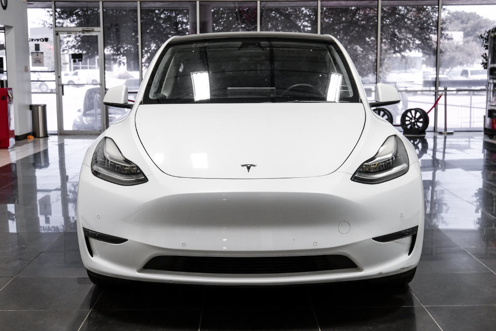 Used 2023 Tesla Model Y Long Range AWD/4WD image 6