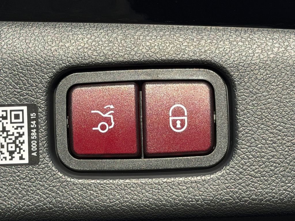 Used 2026 Mercedes-Benz E 350 Sedan image 14