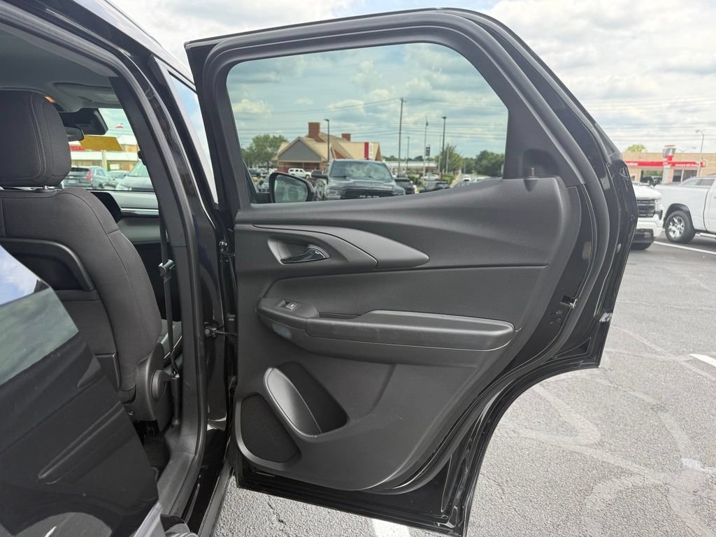 Used 2026 Chevrolet TrailBlazer LT AWD/4WD image 14