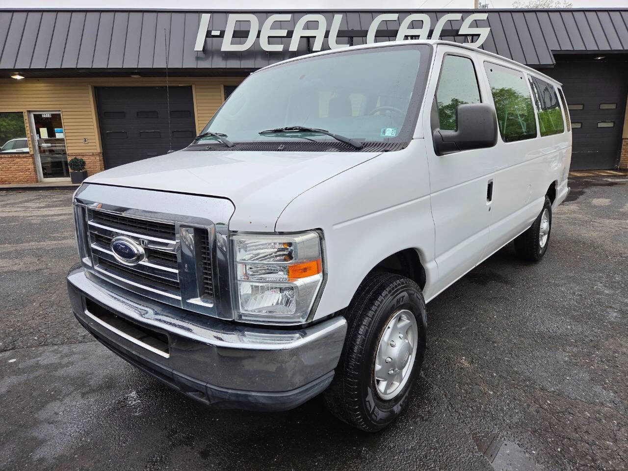 Used 2012 Ford E-350 and Econoline 350 XLT RWD image 29