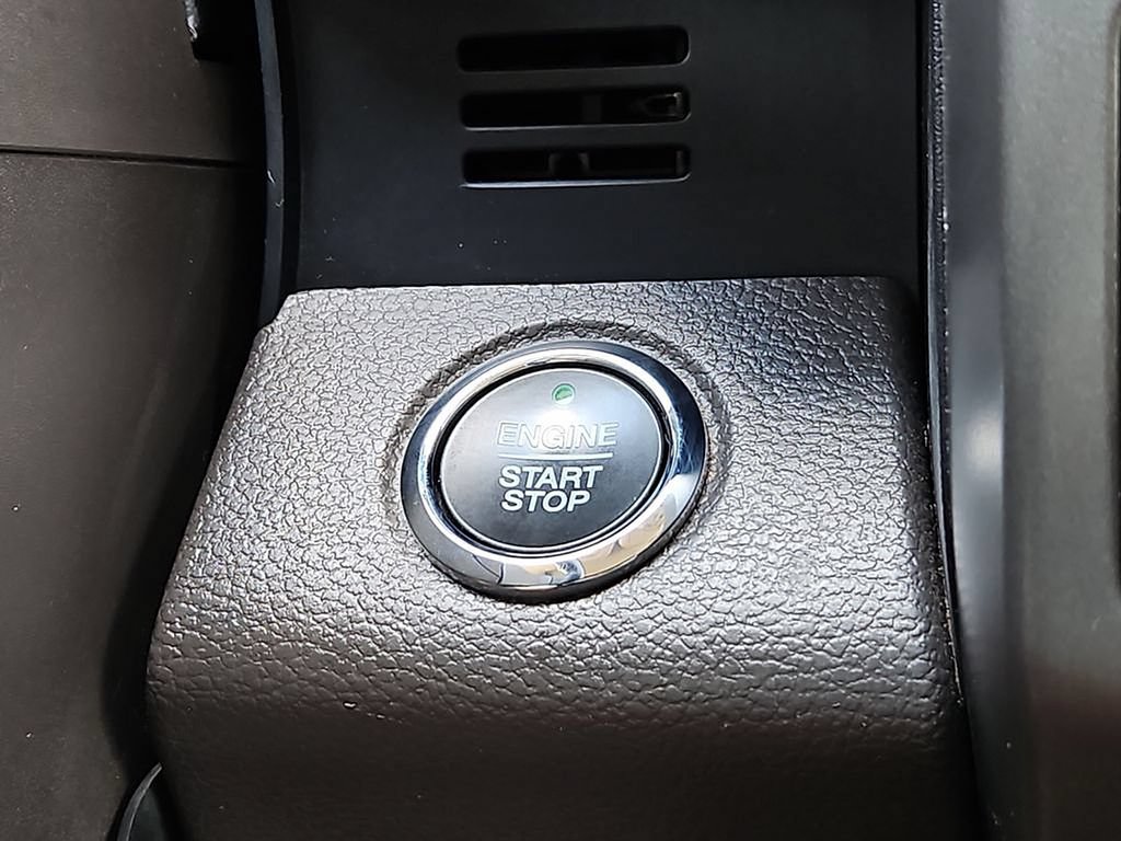 Used 2021 Ford Expedition XLT RWD image 25