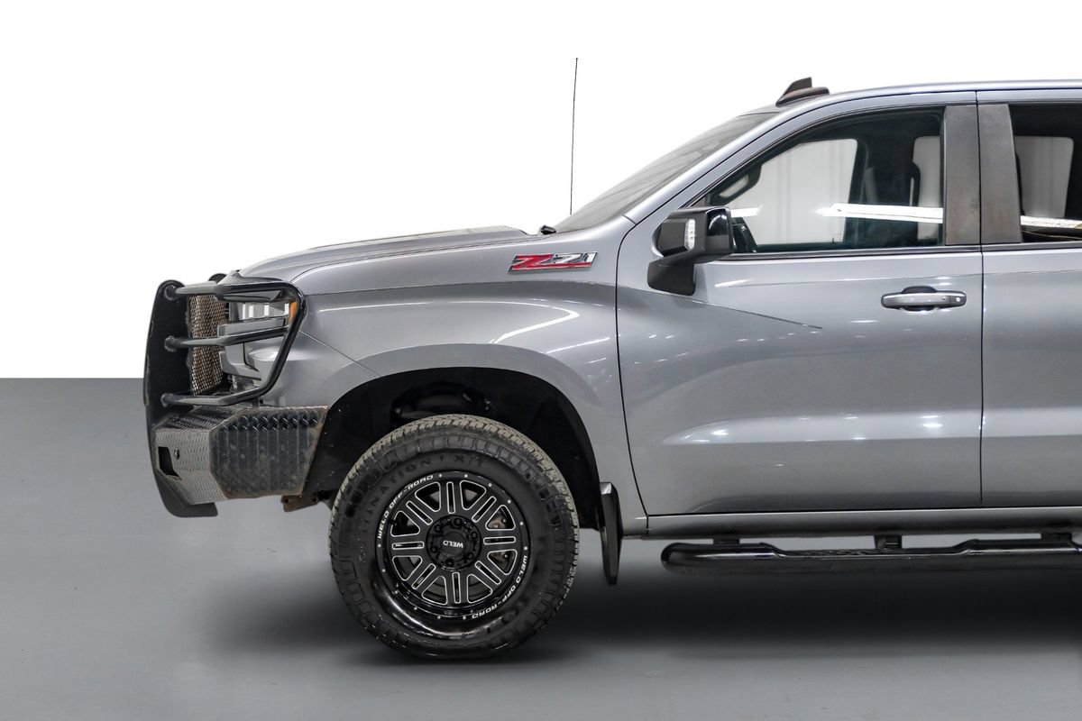 Used 2019 Chevrolet Silverado 1500 RST AWD/4WD image 10