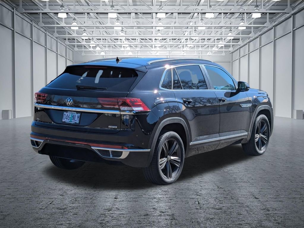 Certified 2022 Volkswagen Atlas Cross Sport SEL R-Line image 5