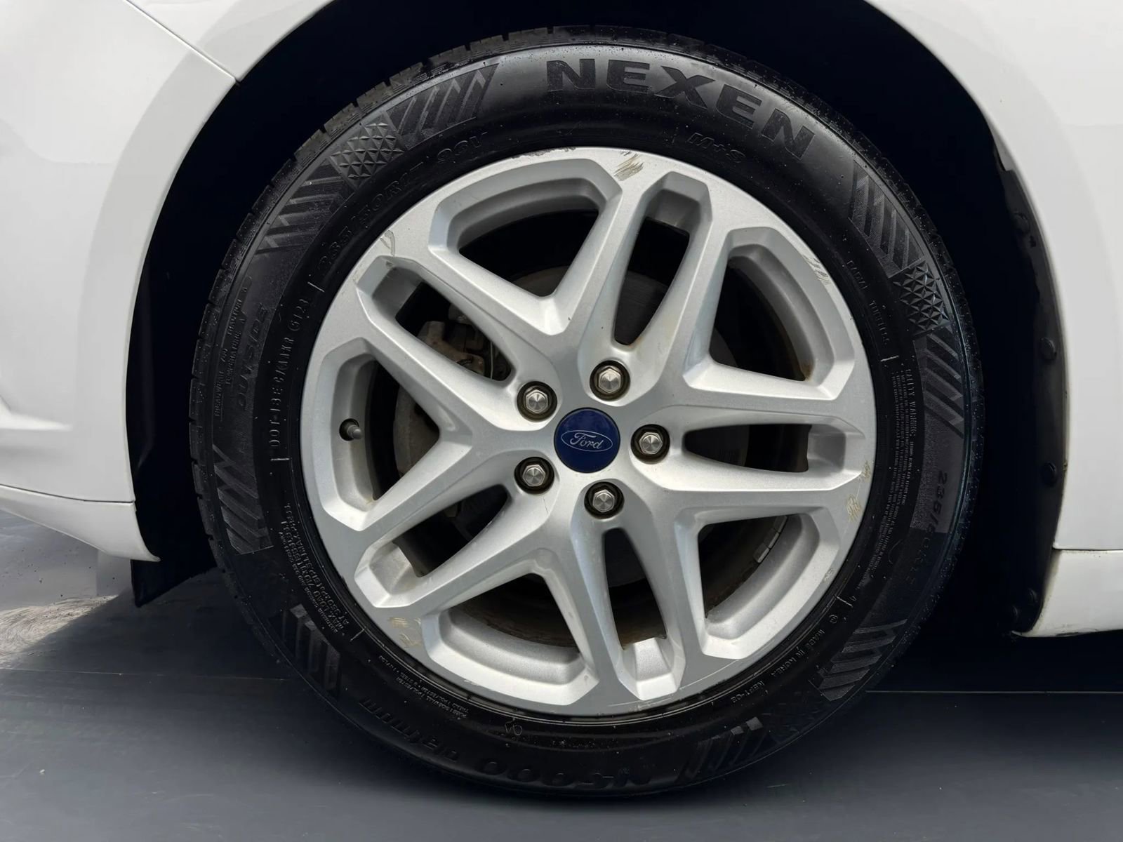 Used 2016 Ford Fusion SE image 46