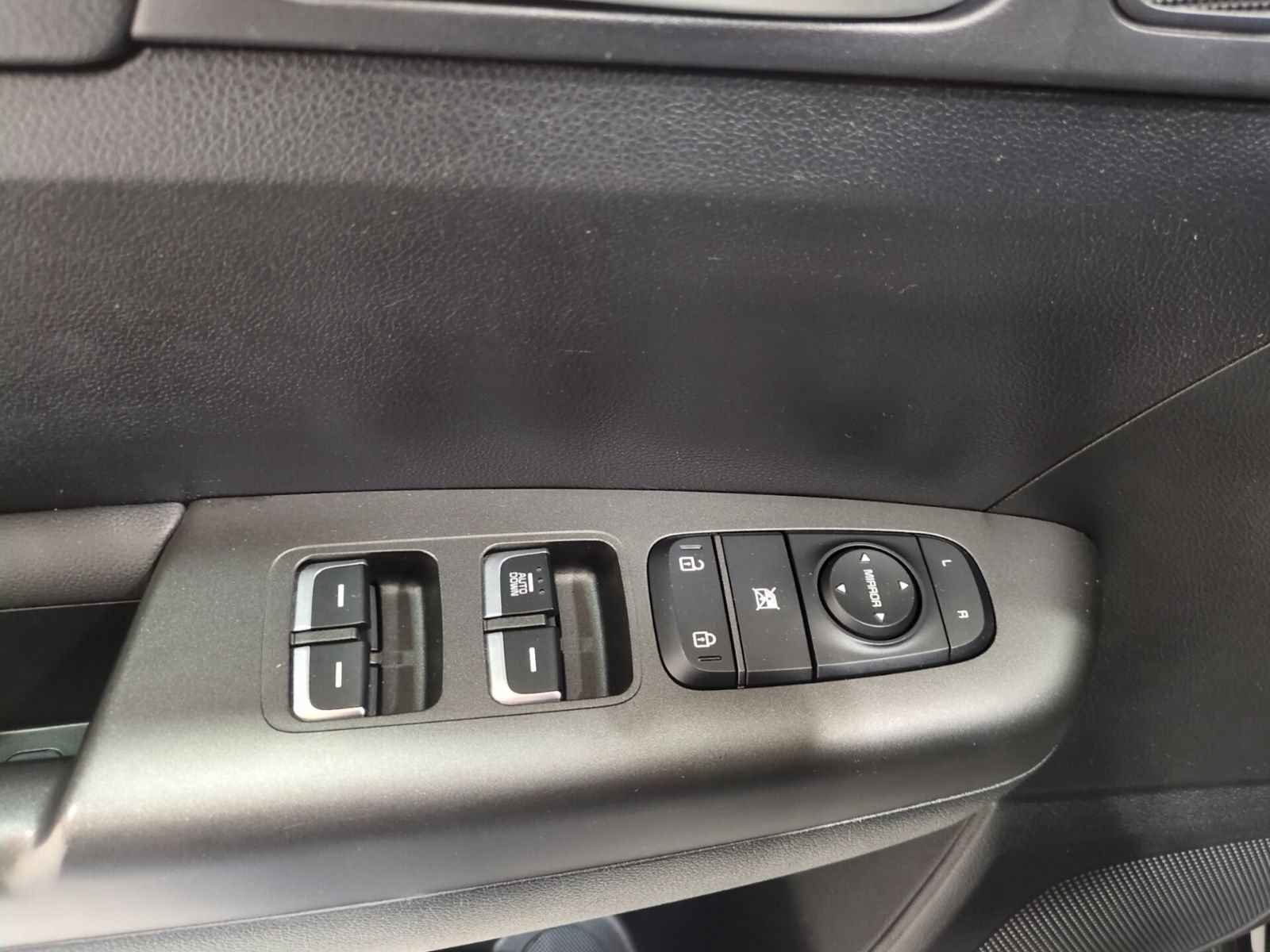 Certified 2022 Kia Sportage LX AWD/4WD image 17