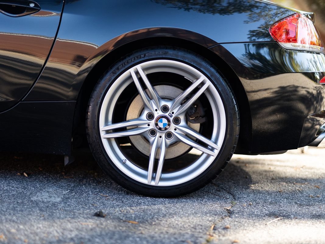 Used 2011 BMW Z4 sDrive35is RWD image 13