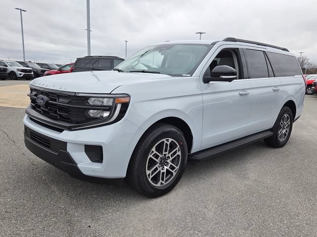 New 2026 Ford Expedition Max Active RWD image 3
