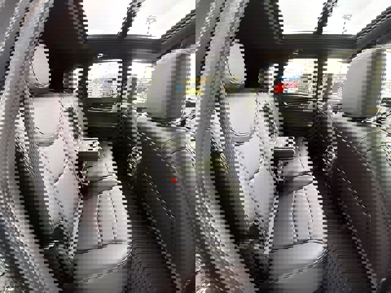 Used 2023 Cadillac XT5 Premium Luxury w/ Technology Package image 37