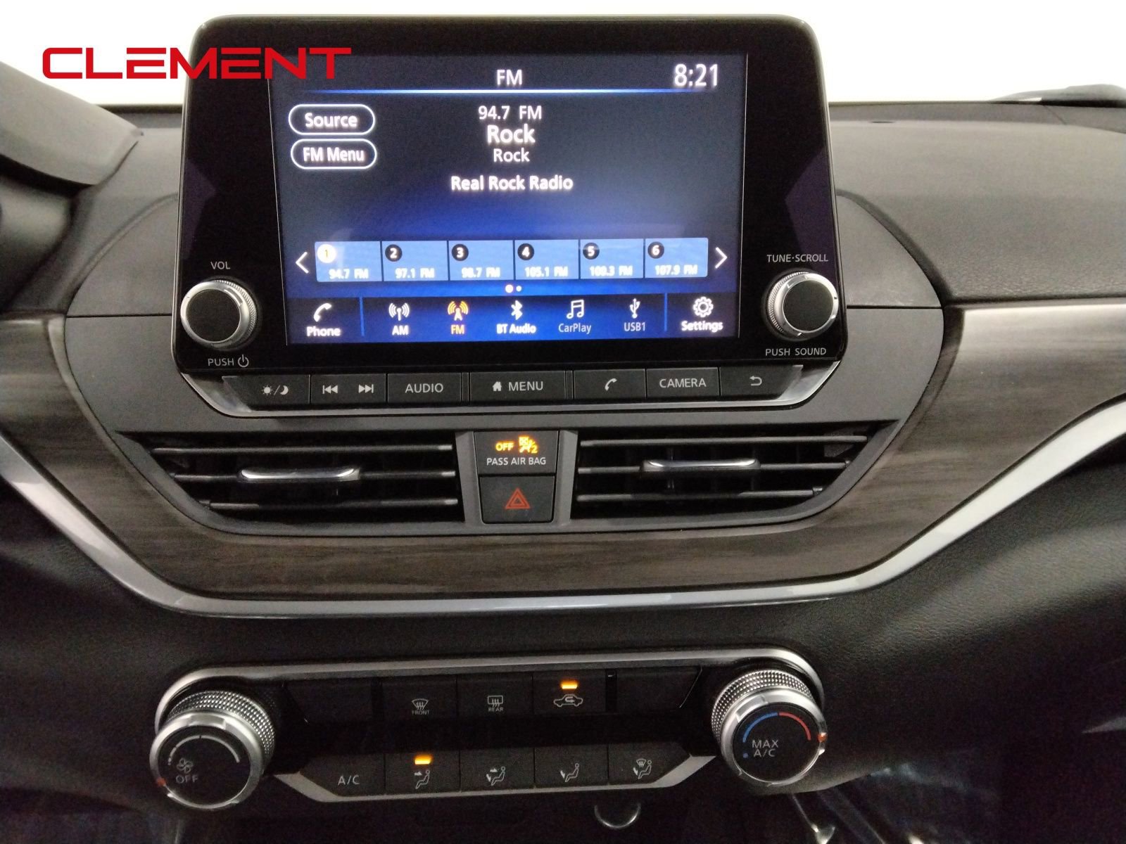 Used 2025 Nissan Altima 2.5 SV FWD image 19