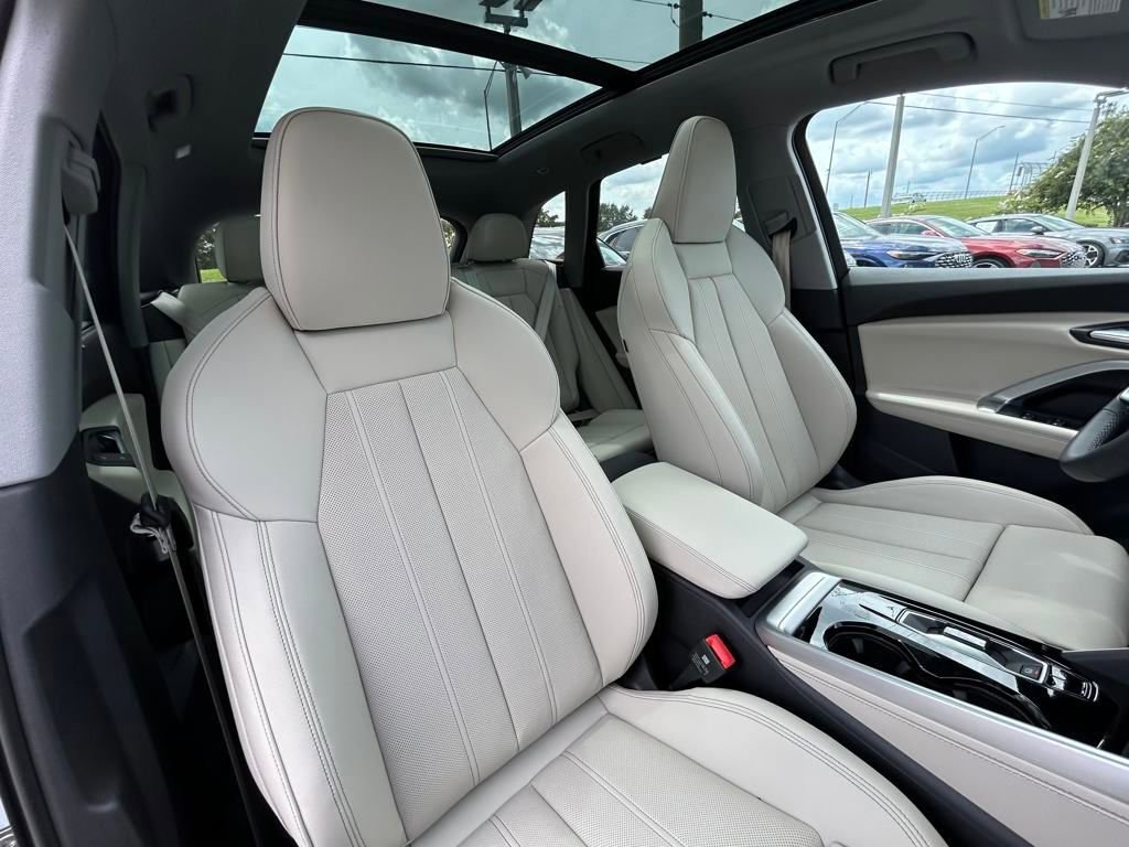 New 2025 Audi Q5 Premium Plus image 35