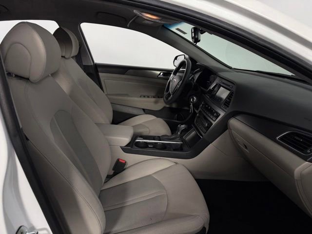 Used 2017 Hyundai Sonata Sport FWD image 16