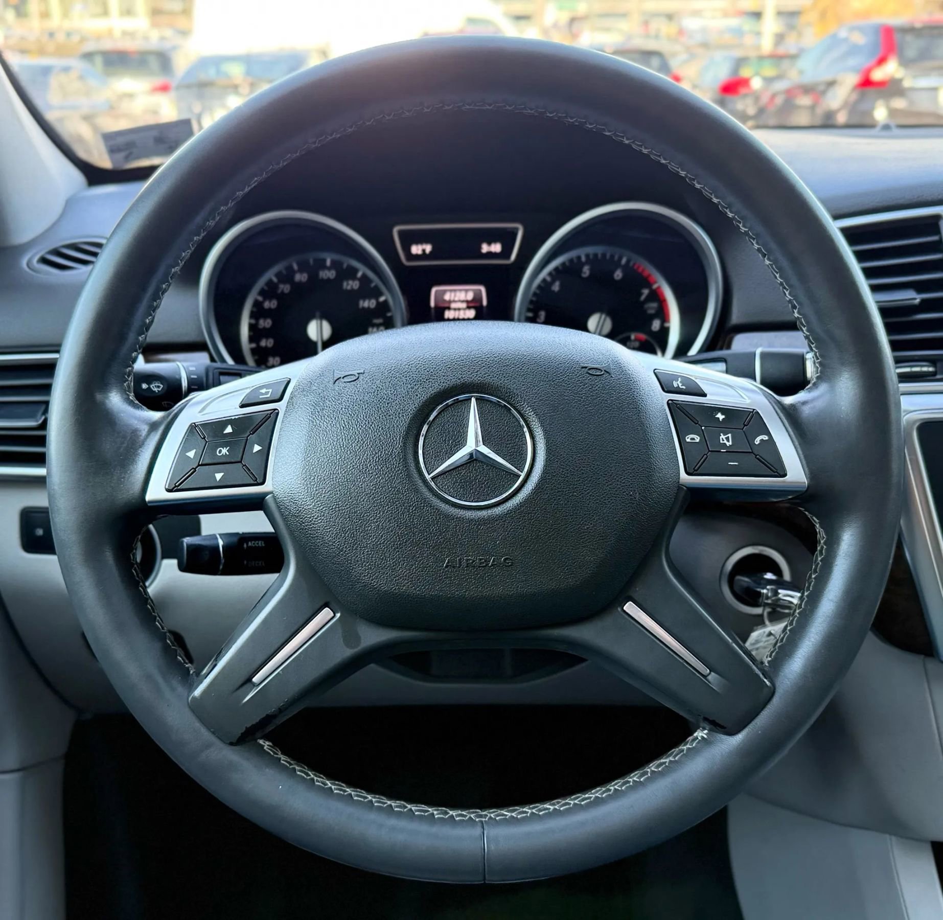 Used 2014 Mercedes-Benz ML 350 4MATIC w/ Premium 1 Package image 12