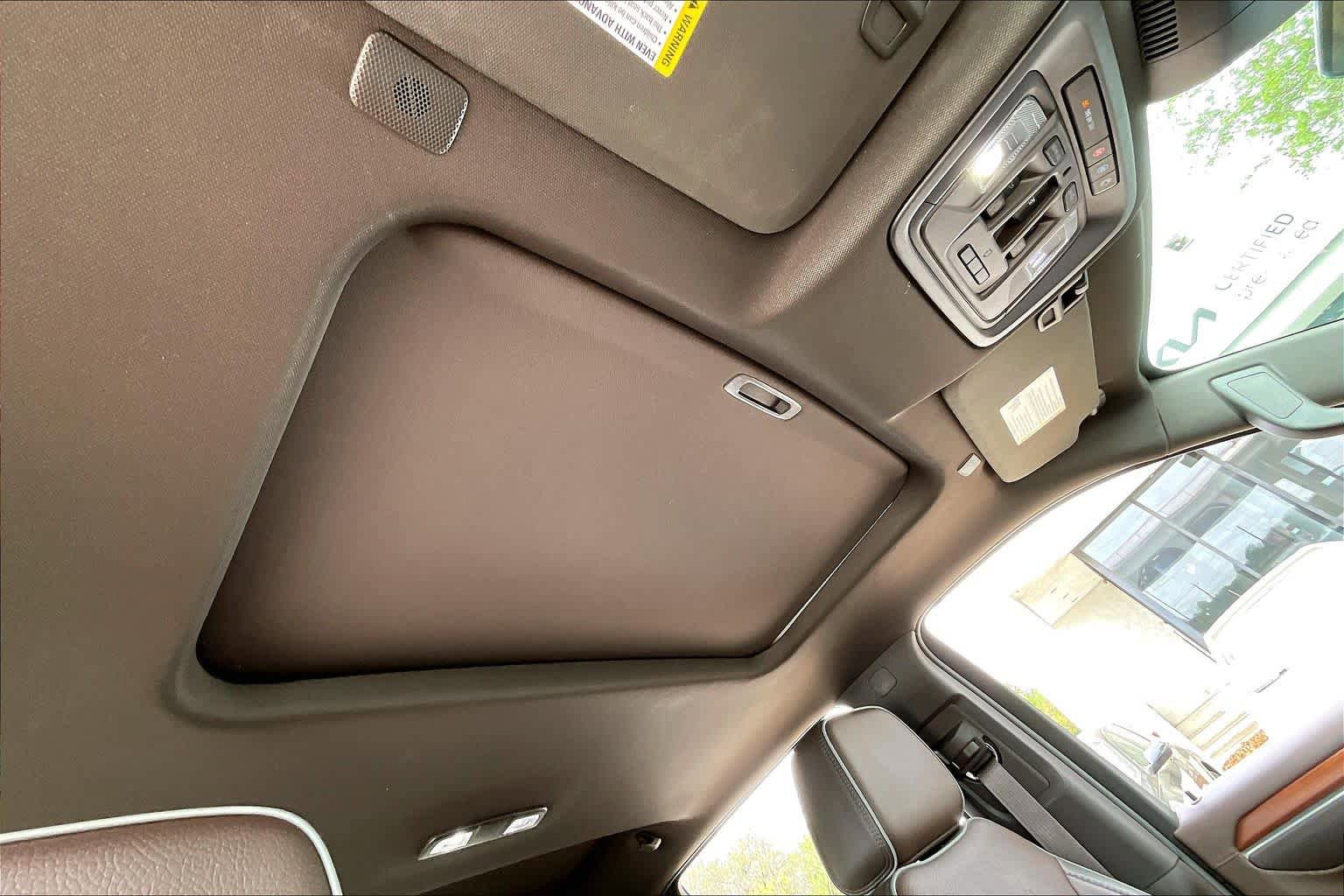 Used 2023 GMC Sierra 1500 Denali w/ Denali Reserve Package AWD/4WD image 14