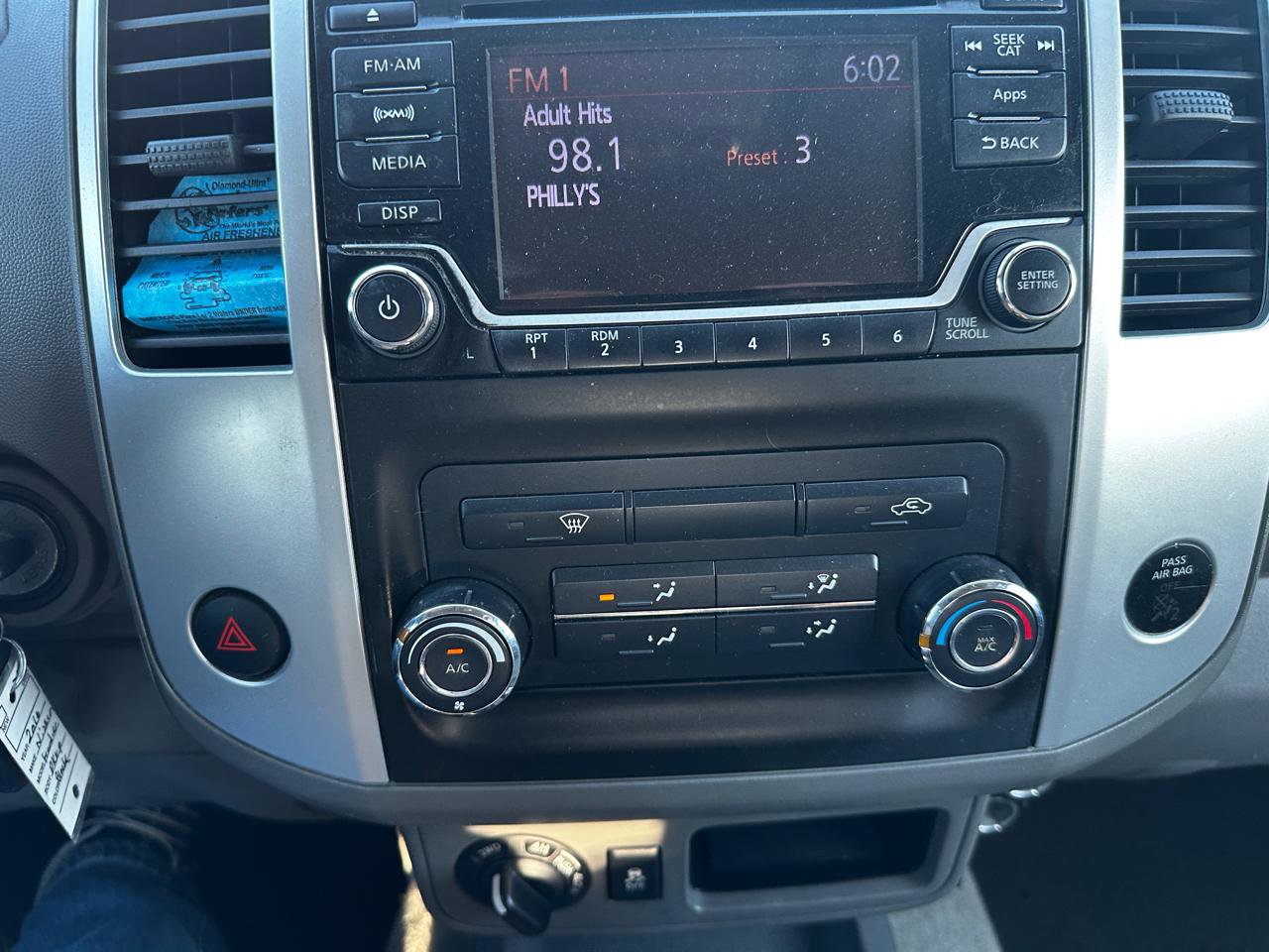 Used 2016 Nissan Frontier SV AWD/4WD image 12