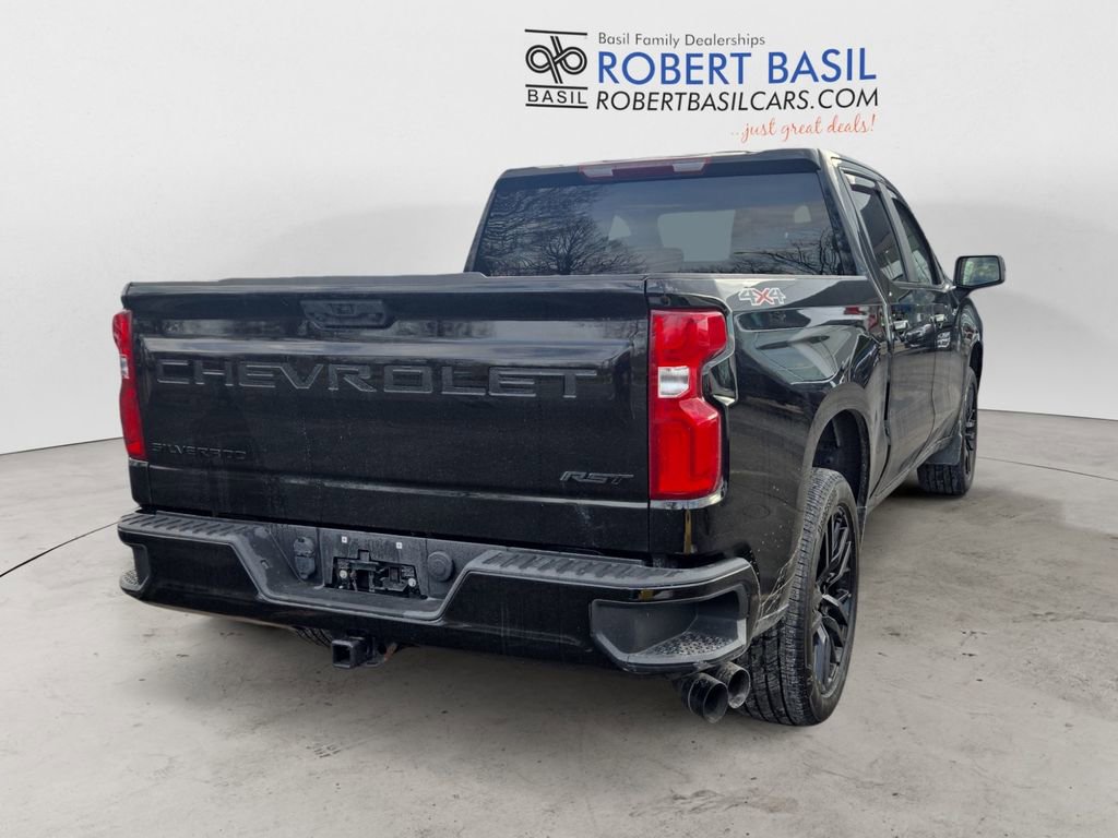 Used 2023 Chevrolet Silverado 1500 RST w/ LPO, Dark Essentials Package image 5