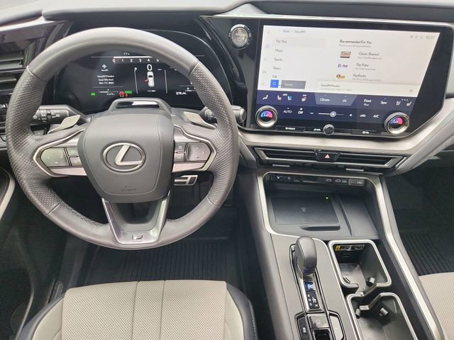 Used 2024 Lexus TX 500h AWD w/ Technology Package image 11