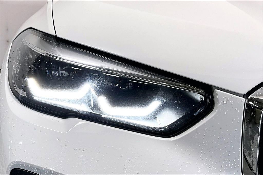 Used 2023 BMW X5 xDrive40i image 28