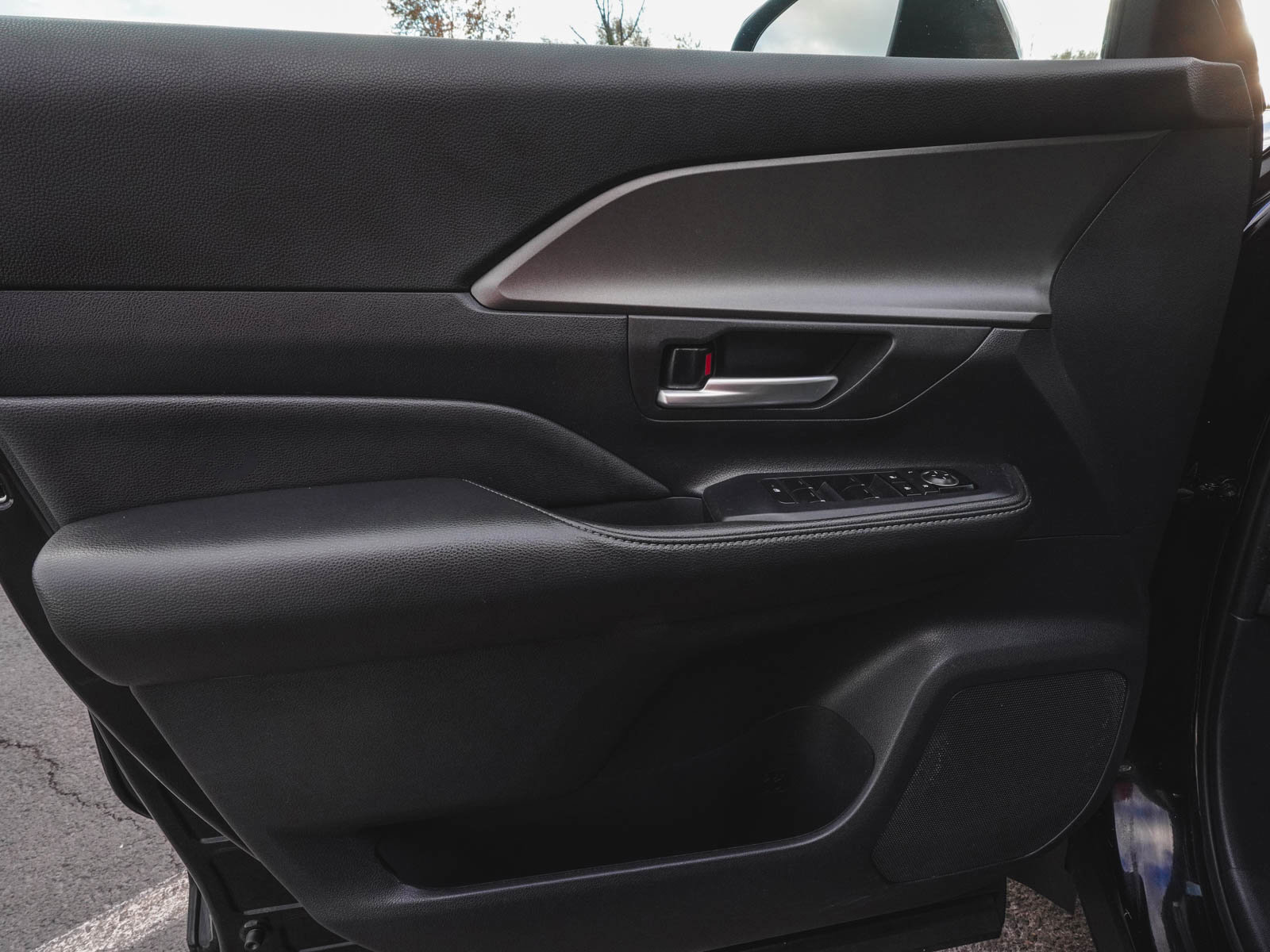 Used 2024 Toyota Grand Highlander XLE image 9