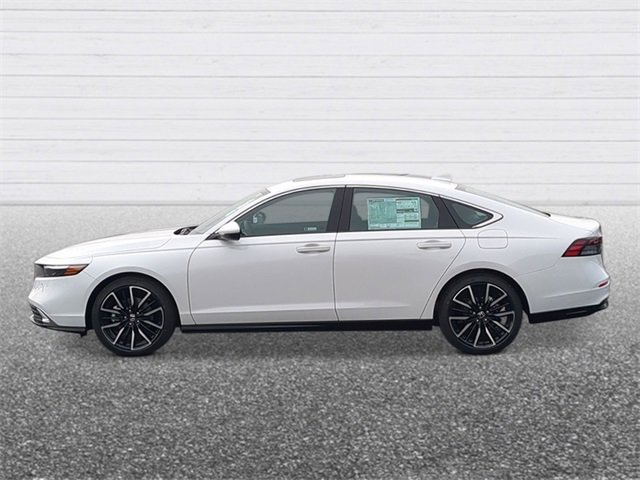 New 2026 Honda Accord Touring image 2