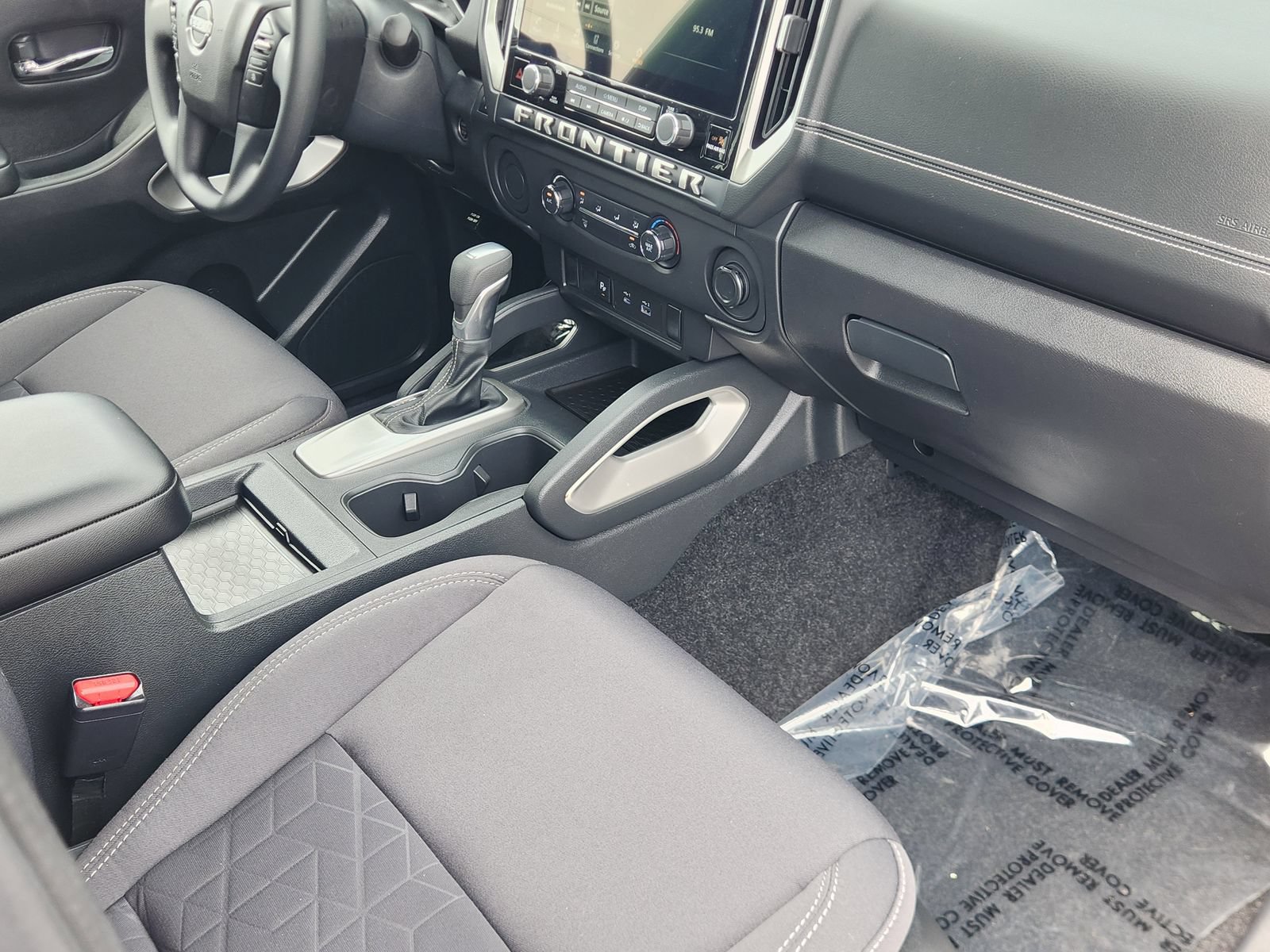 Used 2025 Nissan Frontier SV RWD image 30