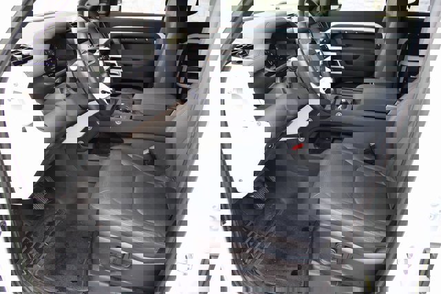 Used 2023 Land Rover Defender 110 S image 16