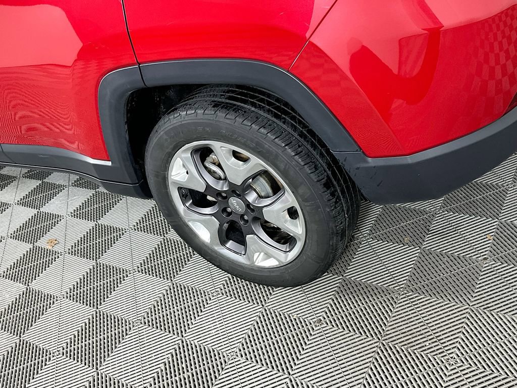 Used 2020 Jeep Compass Limited image 38