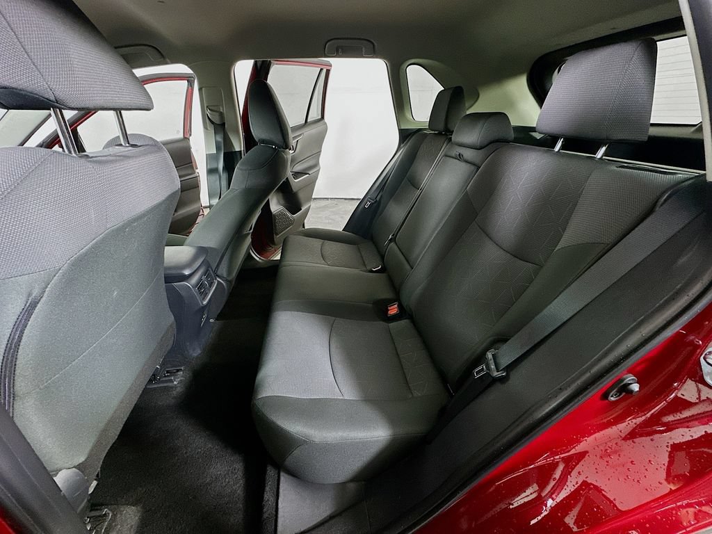 Used 2025 Toyota RAV4 XLE FWD image 14
