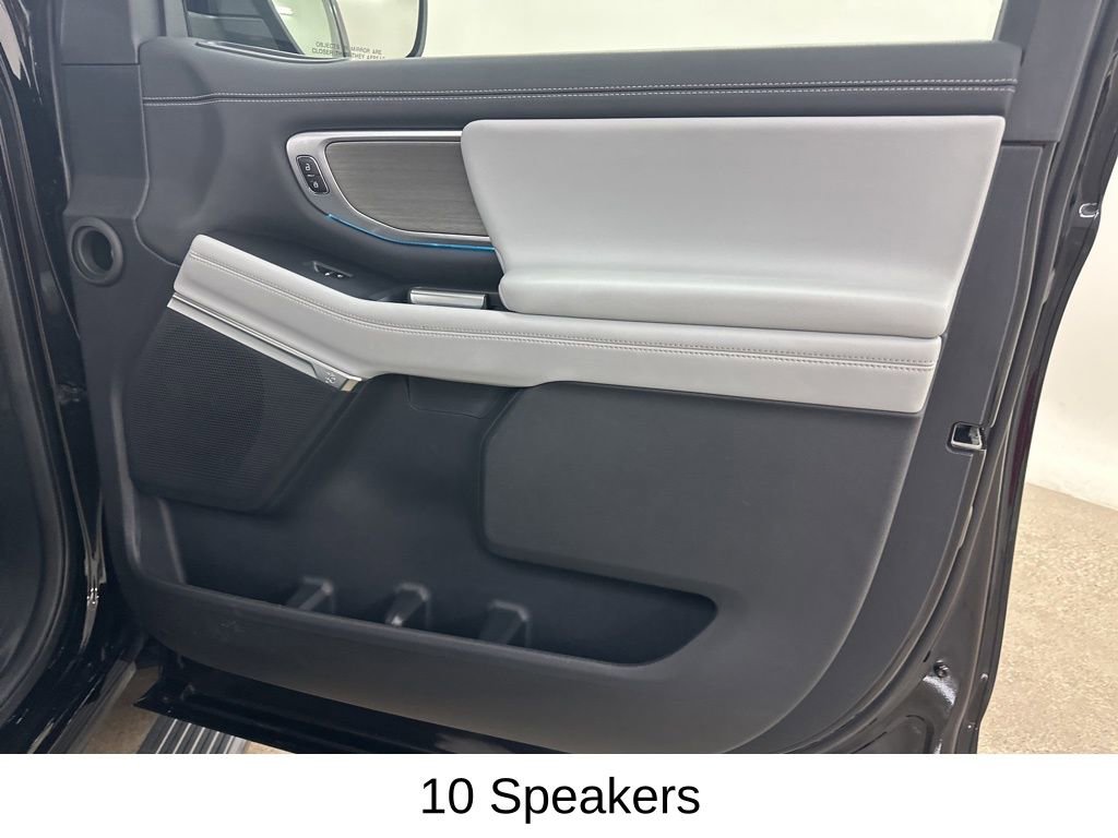 Used 2025 Ford Expedition Platinum image 20