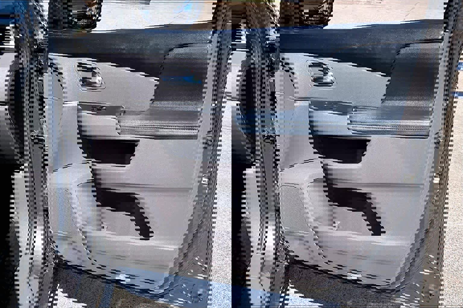 Used 2014 Honda Odyssey Touring Elite image 23