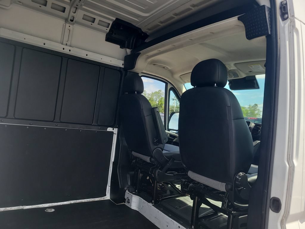 Used 2025 RAM ProMaster 2500 w/ Convenience Group FWD image 14