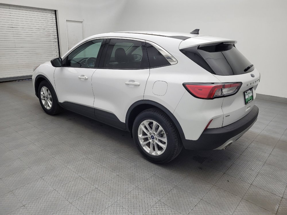 Used 2022 Ford Escape SE FWD image 3