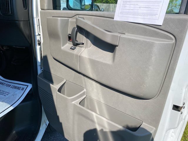 Used 2021 GMC Savana 3500 w/ Power Convenience Package RWD image 19