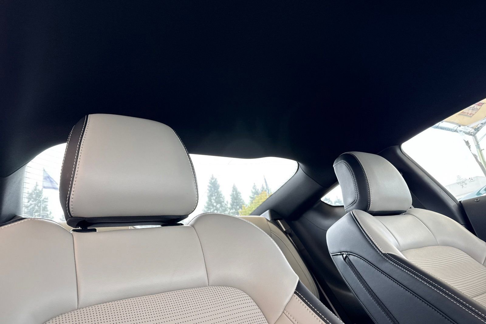 Used 2024 Ford Mustang Premium image 16
