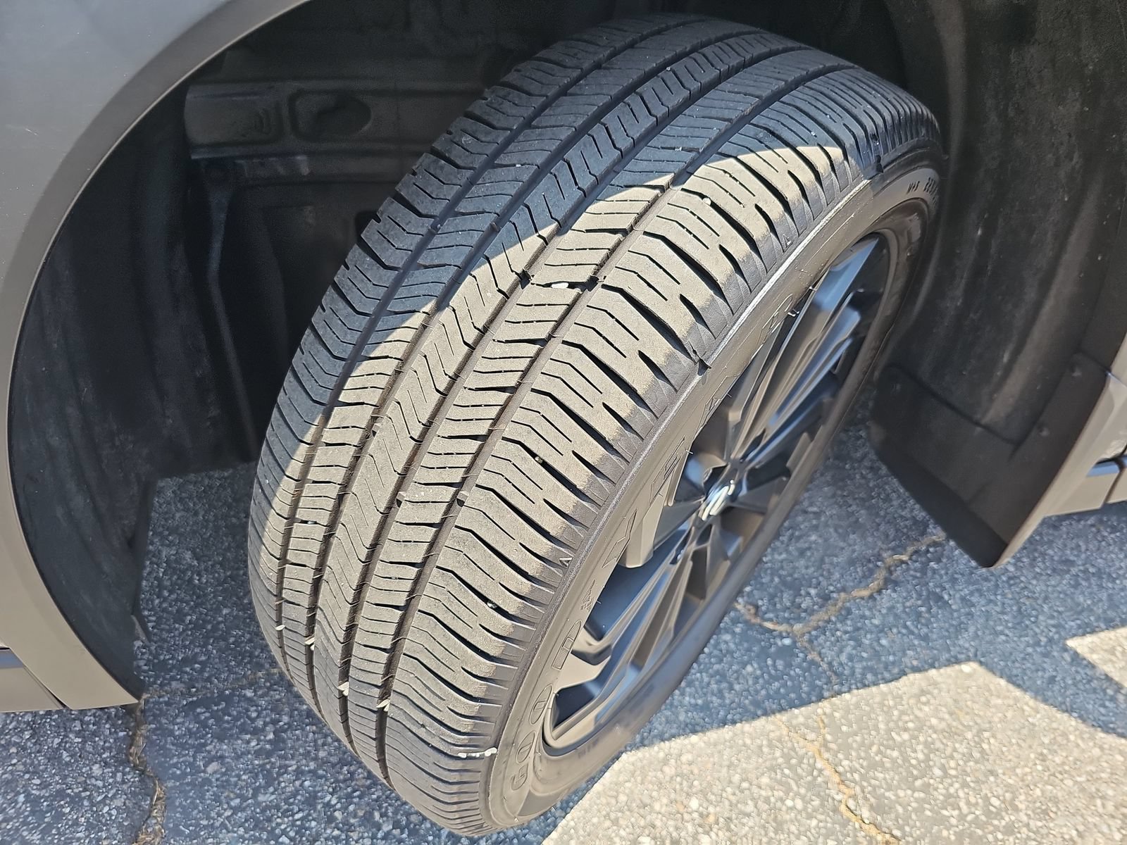 Used 2022 Lexus UX 200 w/ Accessory Package (Z1) FWD image 37